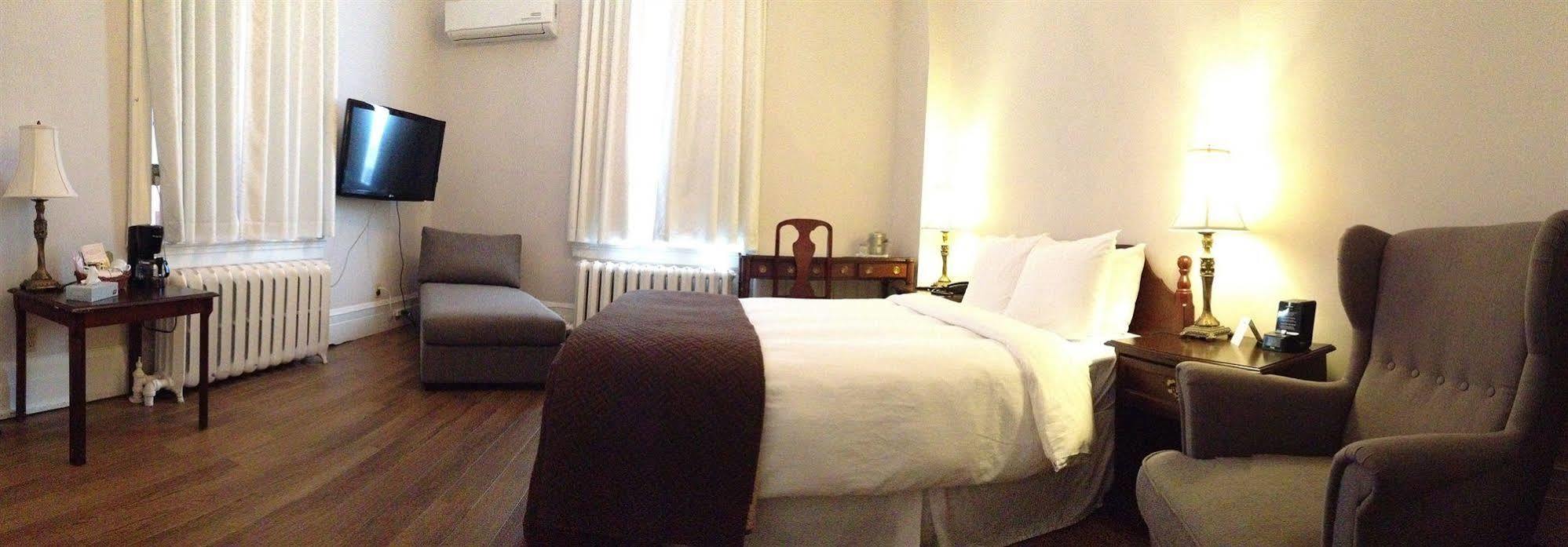 Ambrose House & Cafe - Self Check-In Guesthouse Montréal Exteriör bild