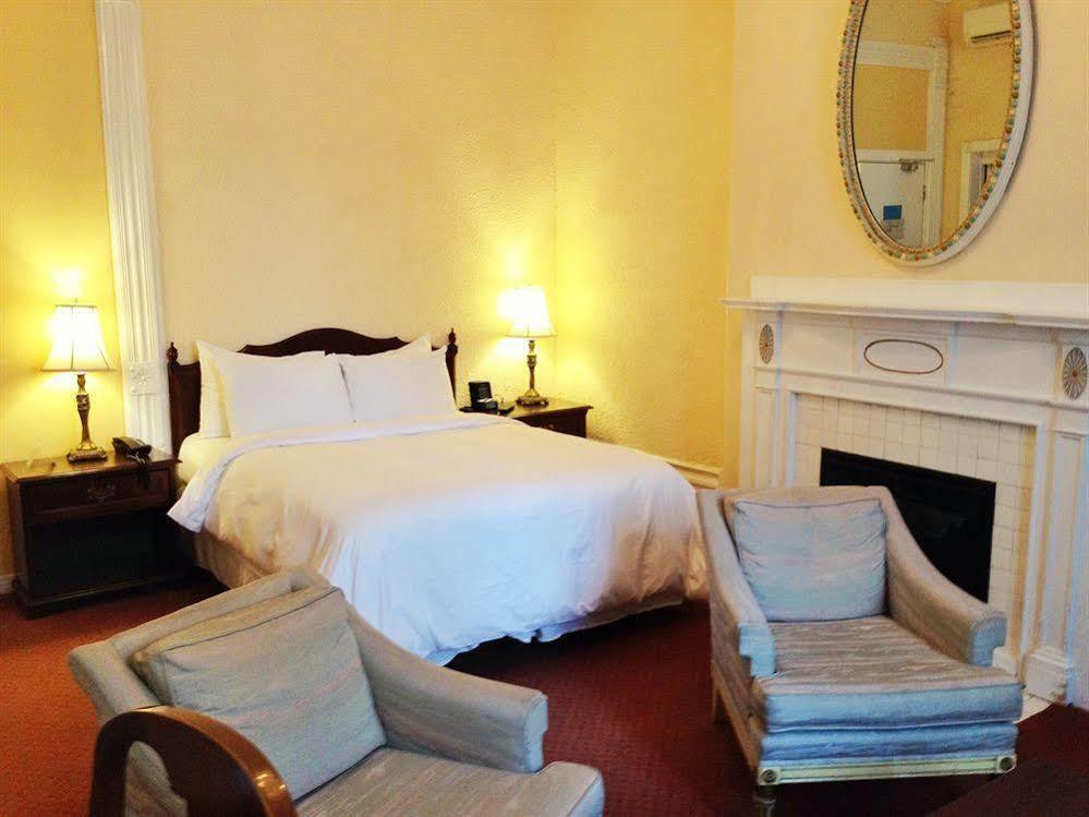 Ambrose House & Cafe - Self Check-In Guesthouse Montréal Exteriör bild